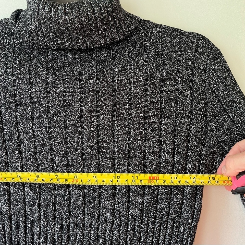 Black Metallic Ribbed Knit Turtleneck Sweater Stretch Shimmer Long Sleeve S/M - Picture 8 of 9